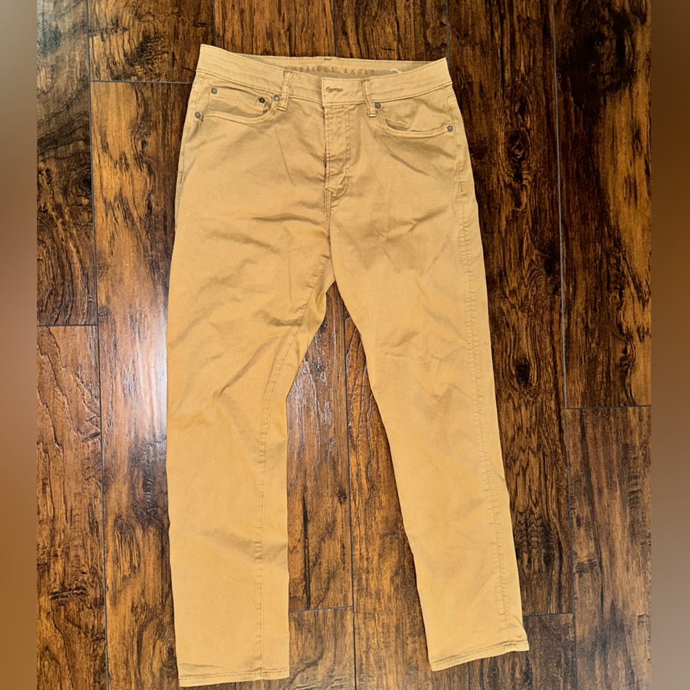 American Eagle Flex Khaki Pants